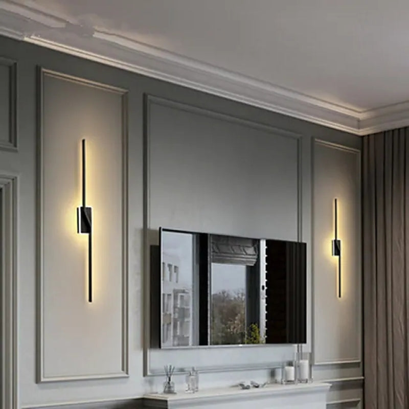 Arisha Minimalista Lineal Metal Aplique de Pared Negro/Dorado