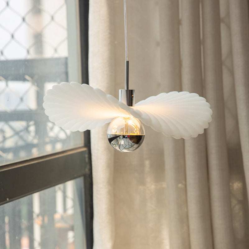 Ritta Diseño Pluma Metal Resina LED Lámpara Colgante Dormitorio