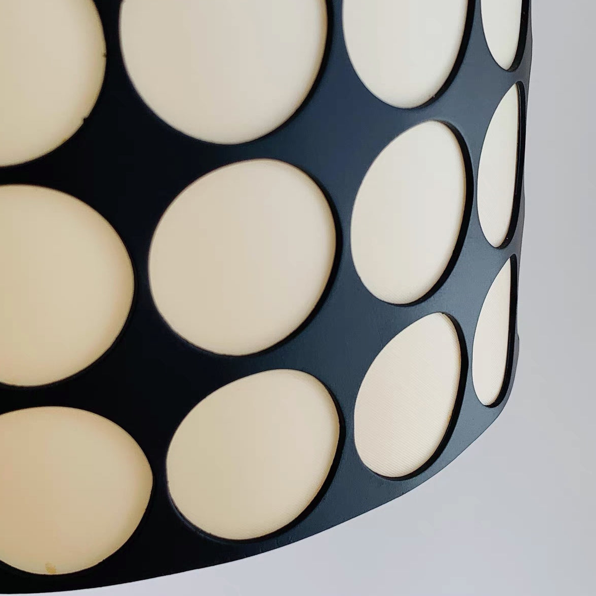 Valentina Redondo Retro LED Lámpara Colgante Metal/Tejido Salón