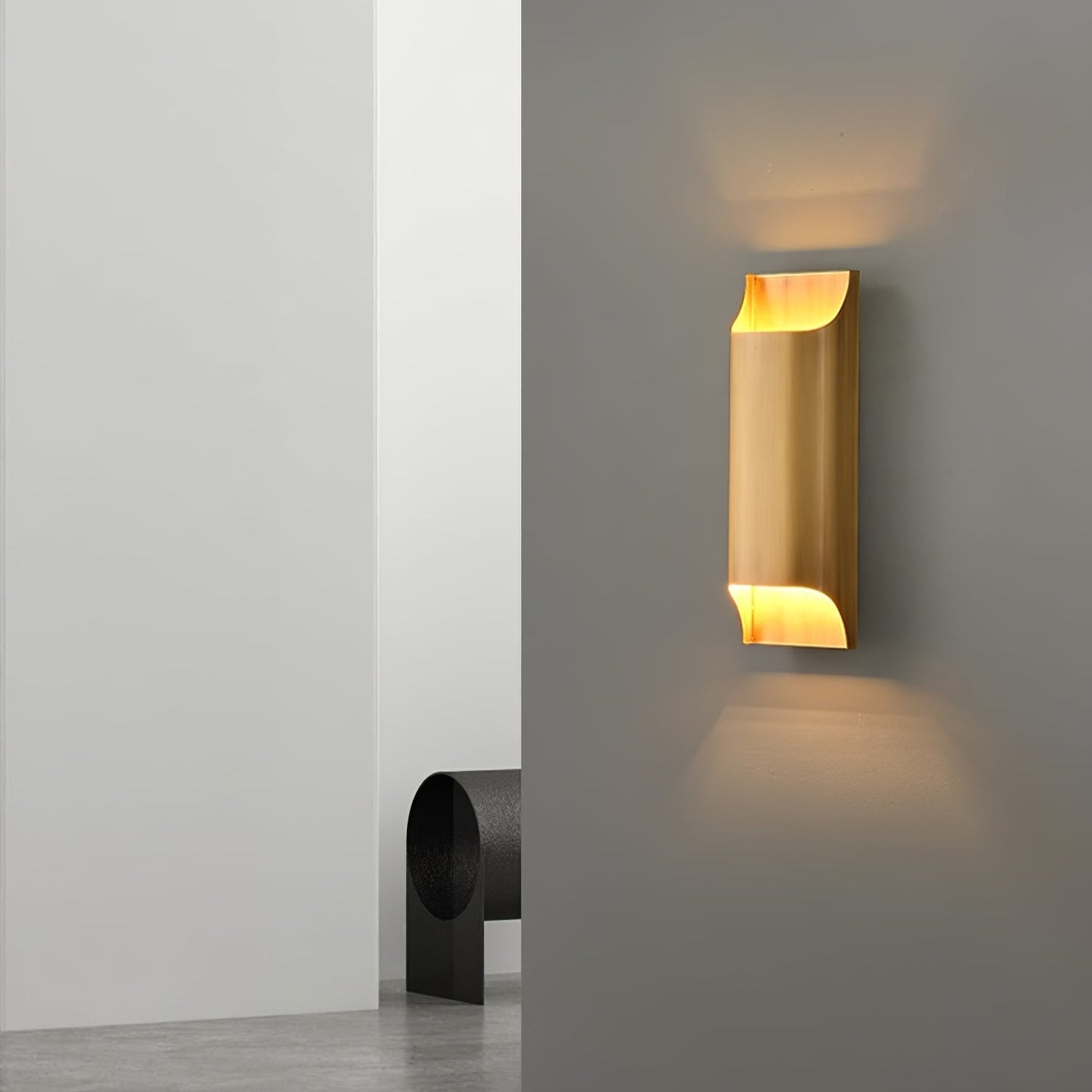 Leclerc Brass Wall Lamp - Letslighting