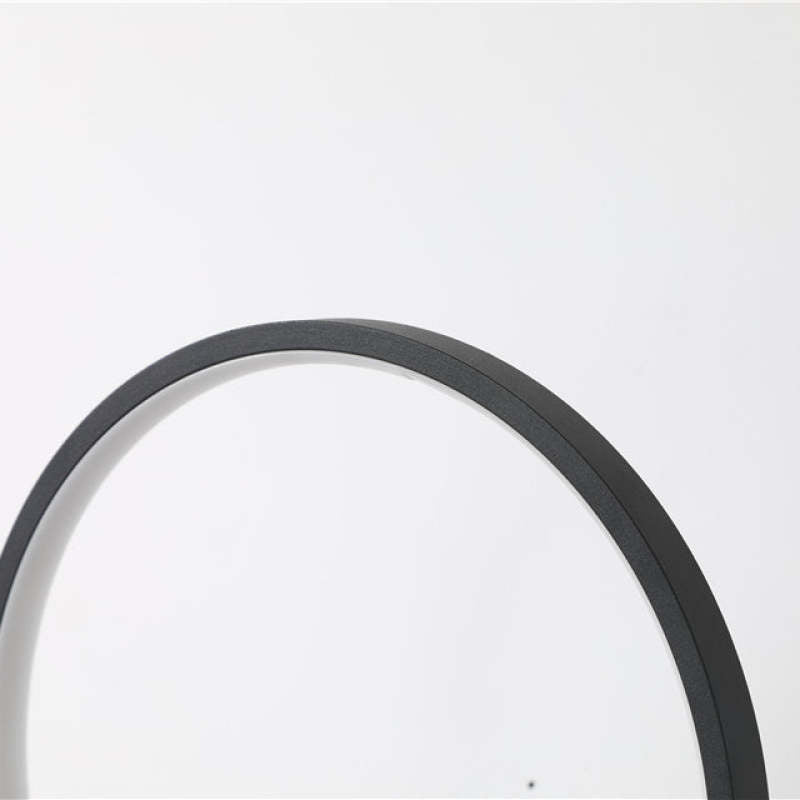 Mira Moderna Geométrico Metal/Silicio LED Lámpara de Pie Negra/Blanca