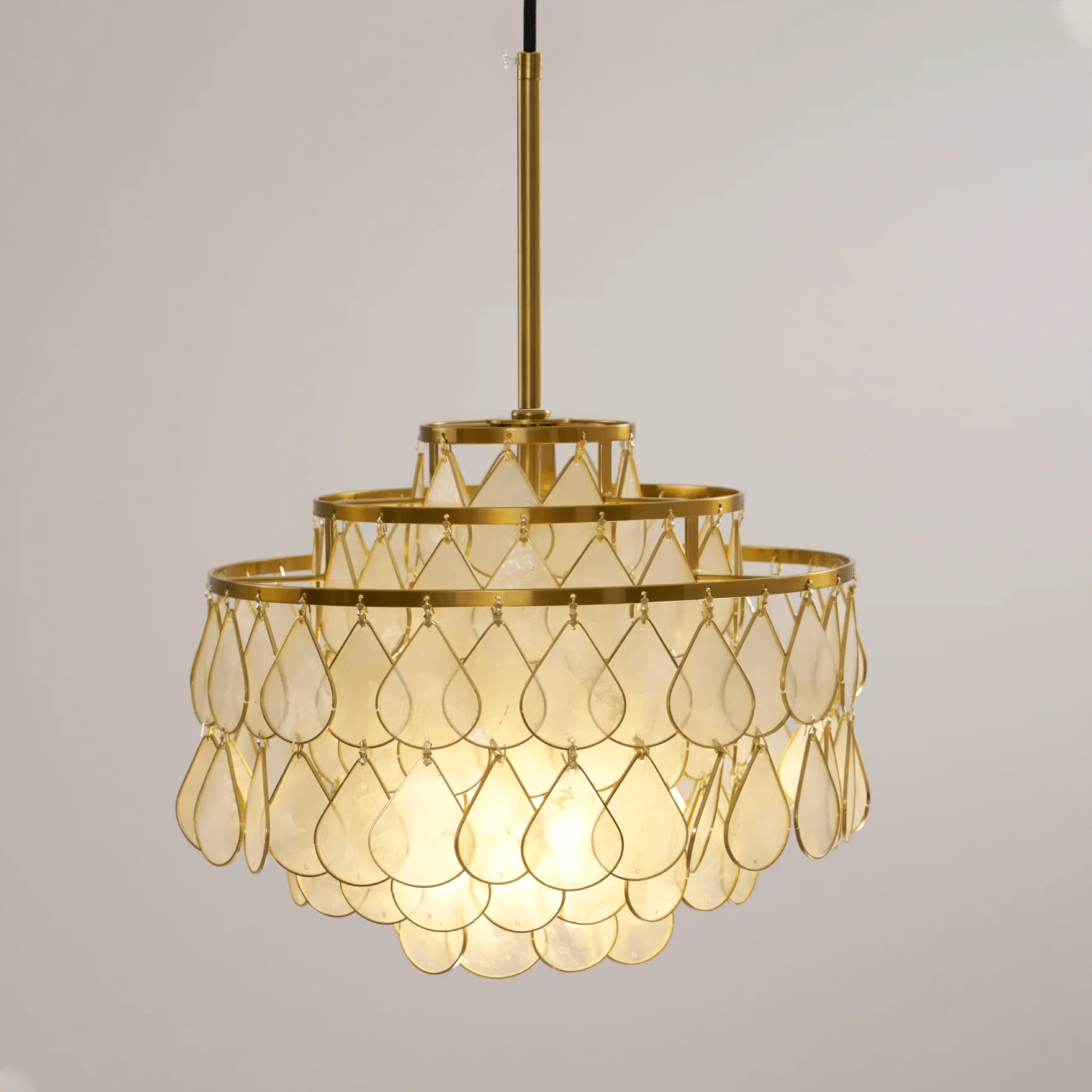 Teardrops Shell Chandelier - Letslighting