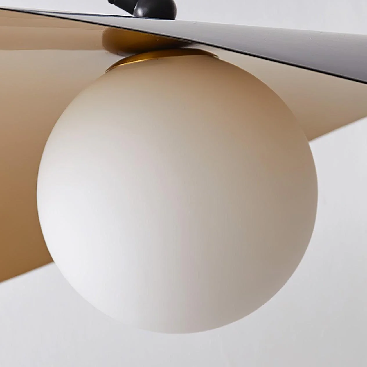 Arcflow Dynamic Metal Curve Pendant Light - Letslighting