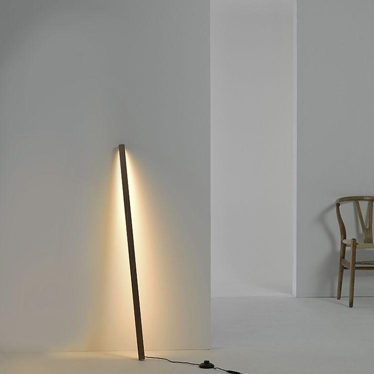 Muto Lámpara de Pie Minimalista Lineal Madera 2 Colores