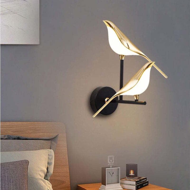 Arisha Decorativo Pájaro Metal/Acrílico LED Aplique de Pared Dorada