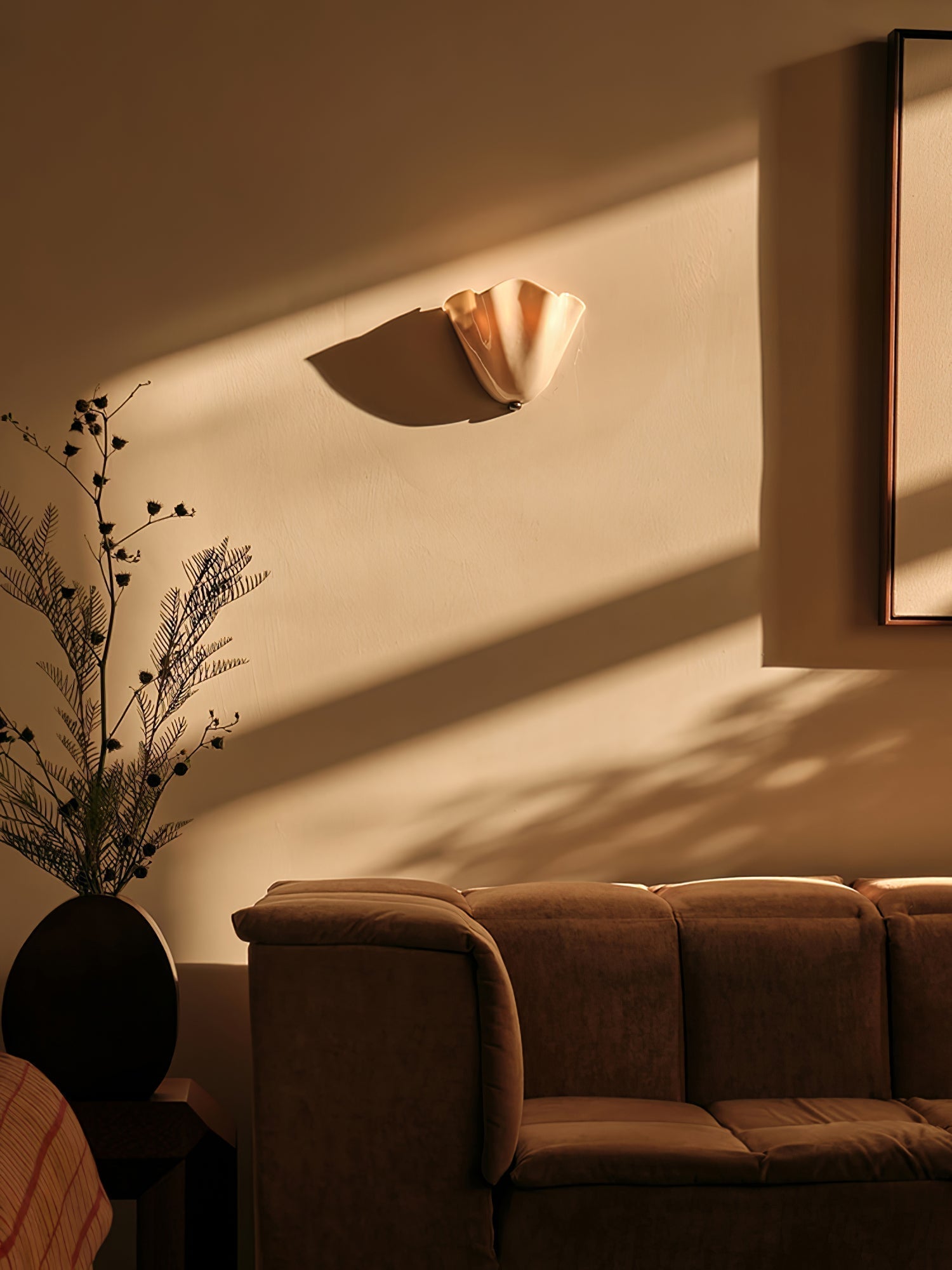 Petalia Wall Light - Letslighting