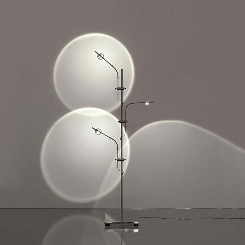 Mira Minimalista Moderna Lineal Metal LED Lámpara de Pie Negra