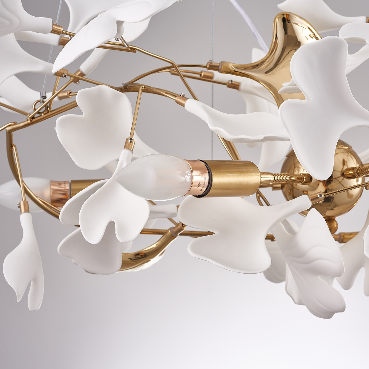 Olivia Diseño Ginkgo Biloba Acrílico/Metal Lámpara Colgante Dorada