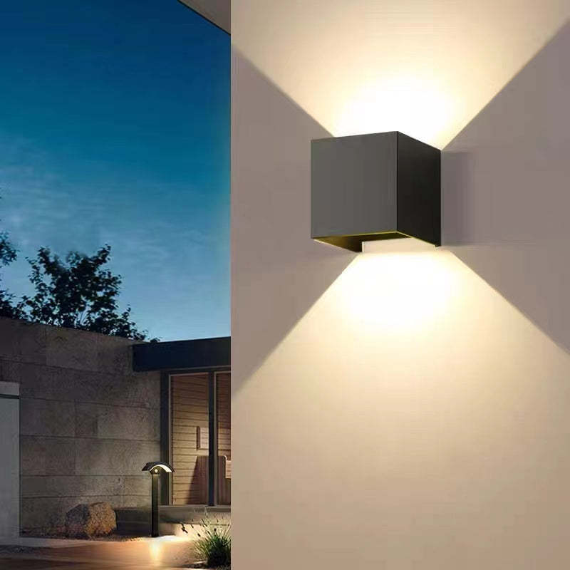 Ray Moderno Doble Foco Metal Aplique de Pared Exterior Negro/Blanco