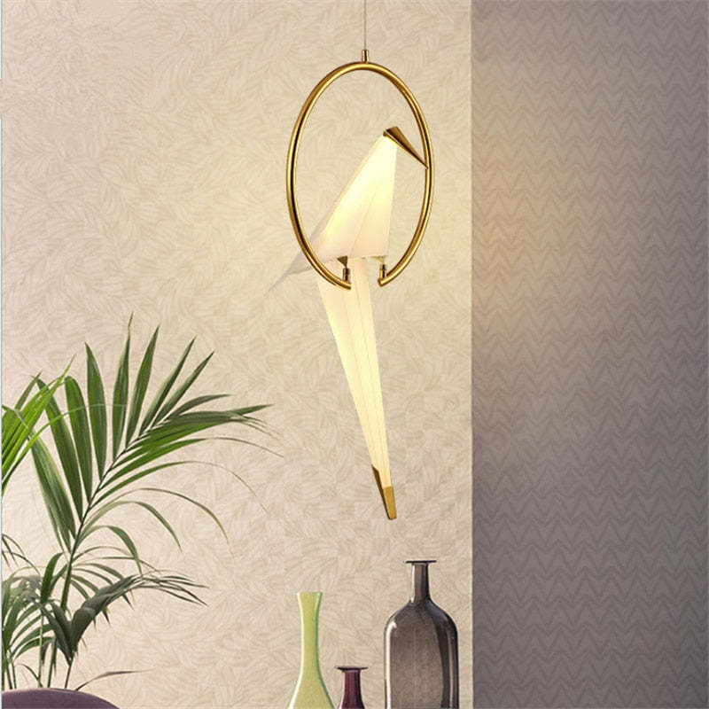 Arisha Decorativa Pájaro Metal/Vidrio Lámpara Colgante Dorada