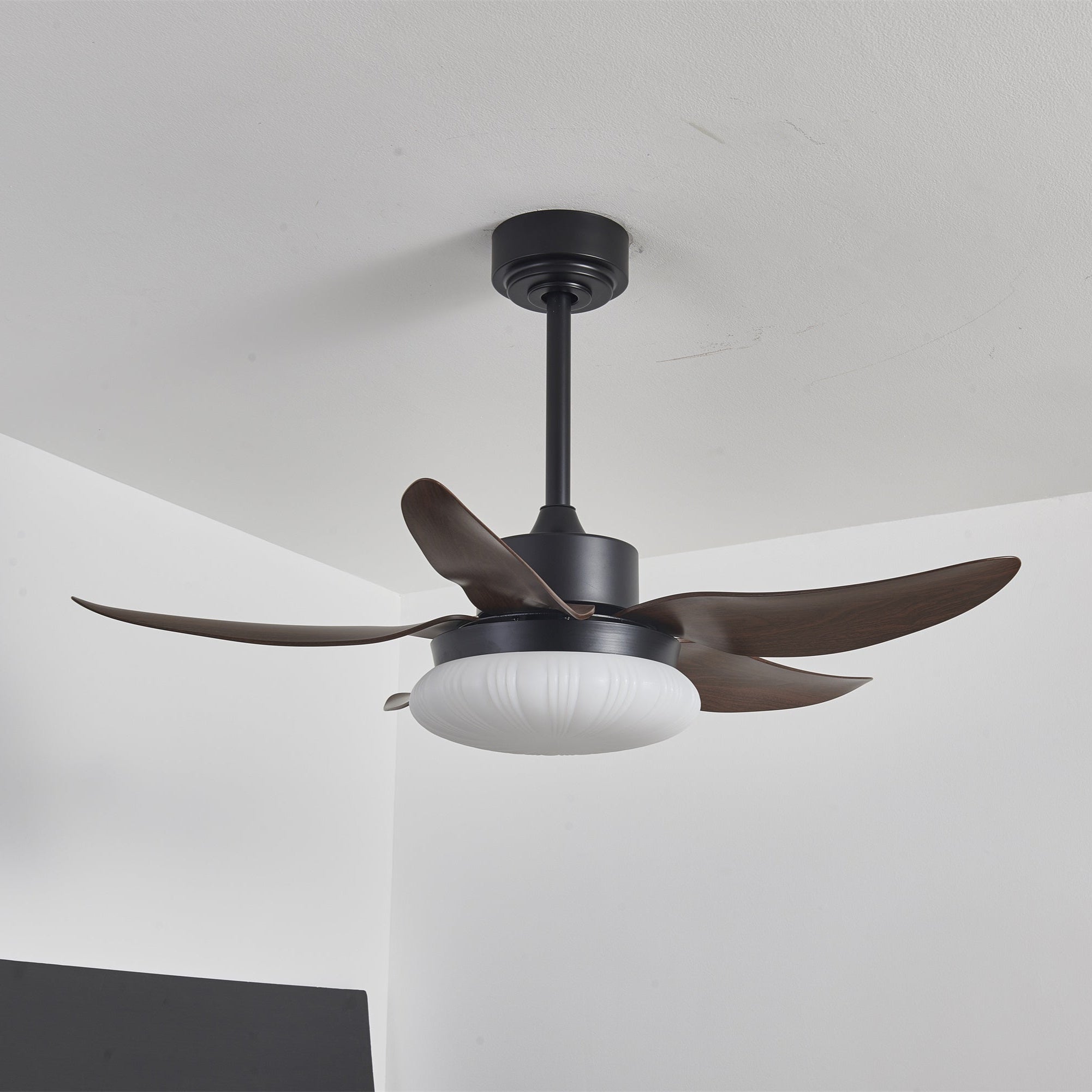 Ventilador de Techo con Luz Zerith de Madera Moderna