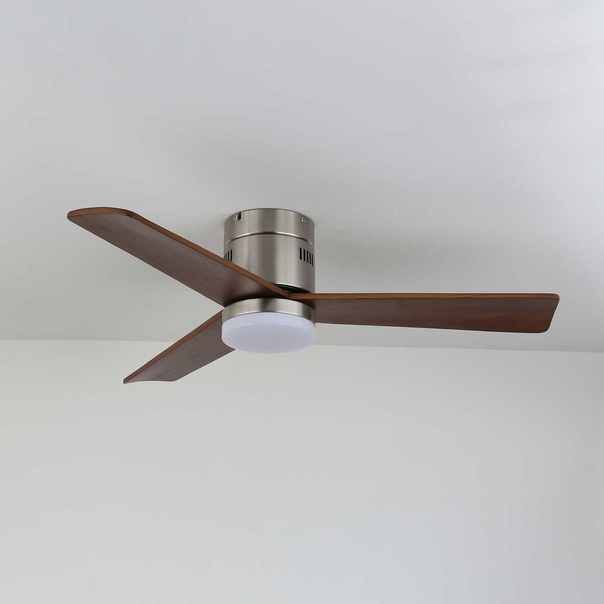 Diagrama que muestra la instalación con conexión directa para el Ventilador de Techo Eris con Luz