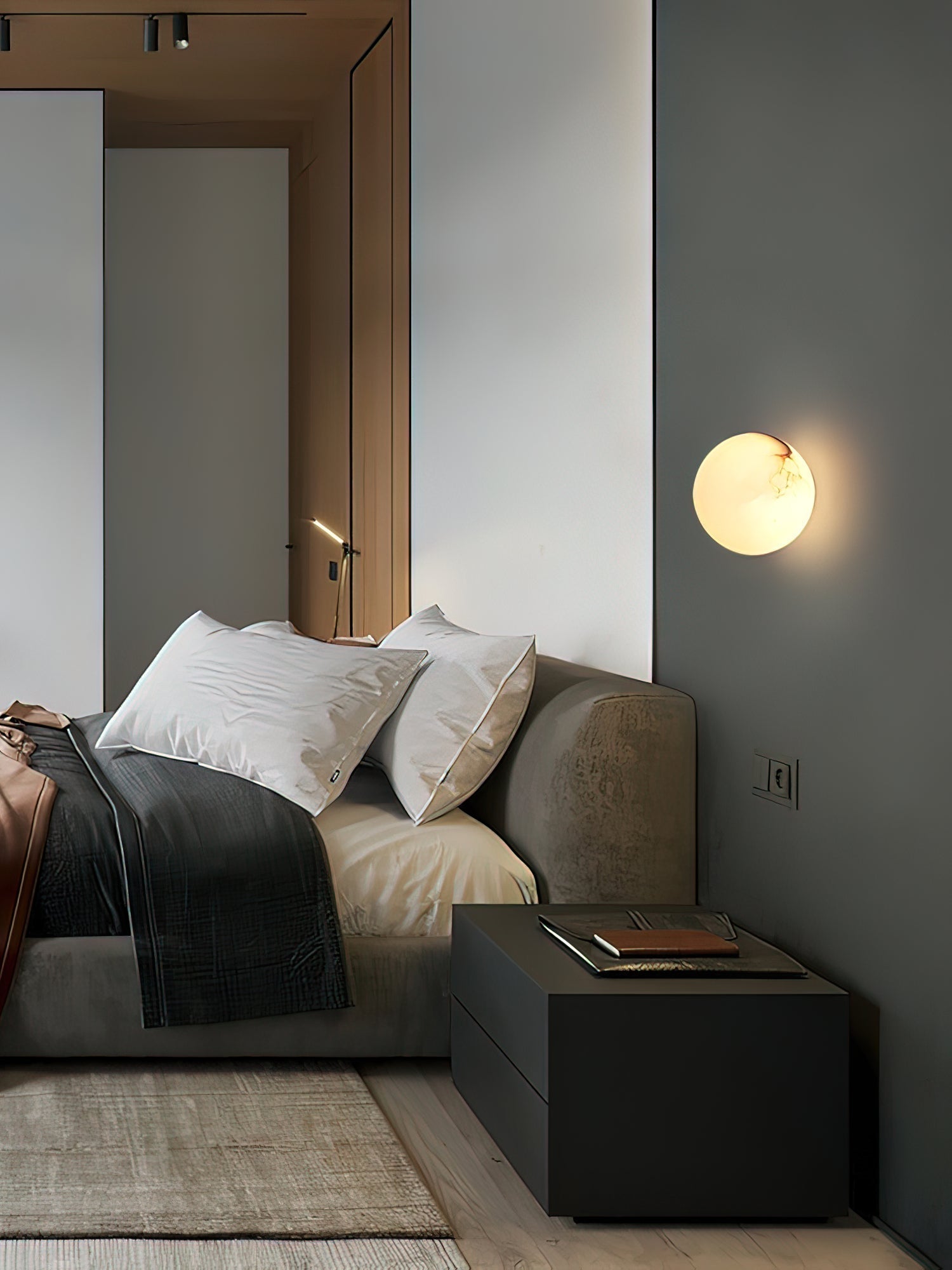Vevinir Alabaster Globe Wall Light - Letslighting