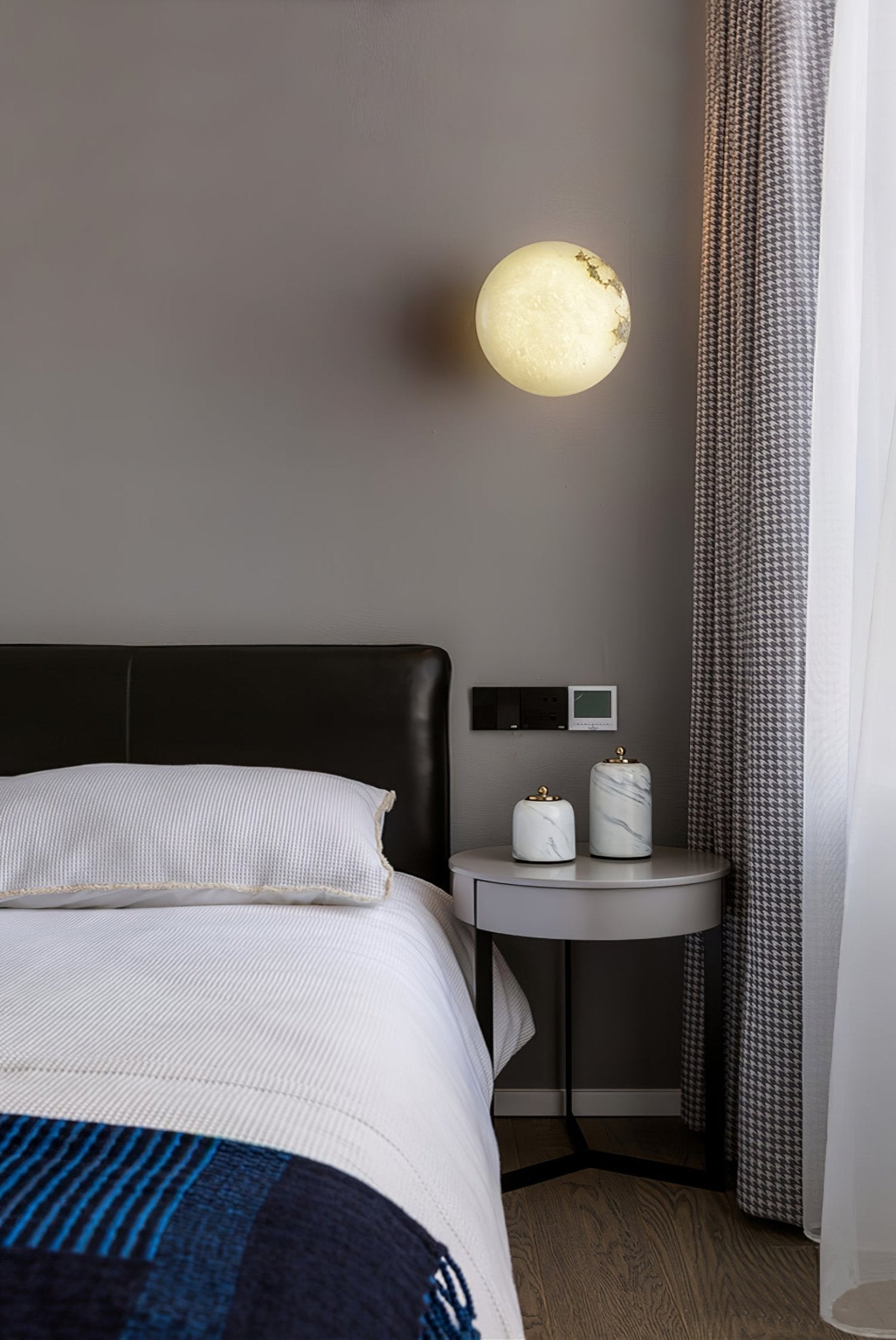 Vanorara Minimalist Alabaster Flush Mount Light - Letslighting