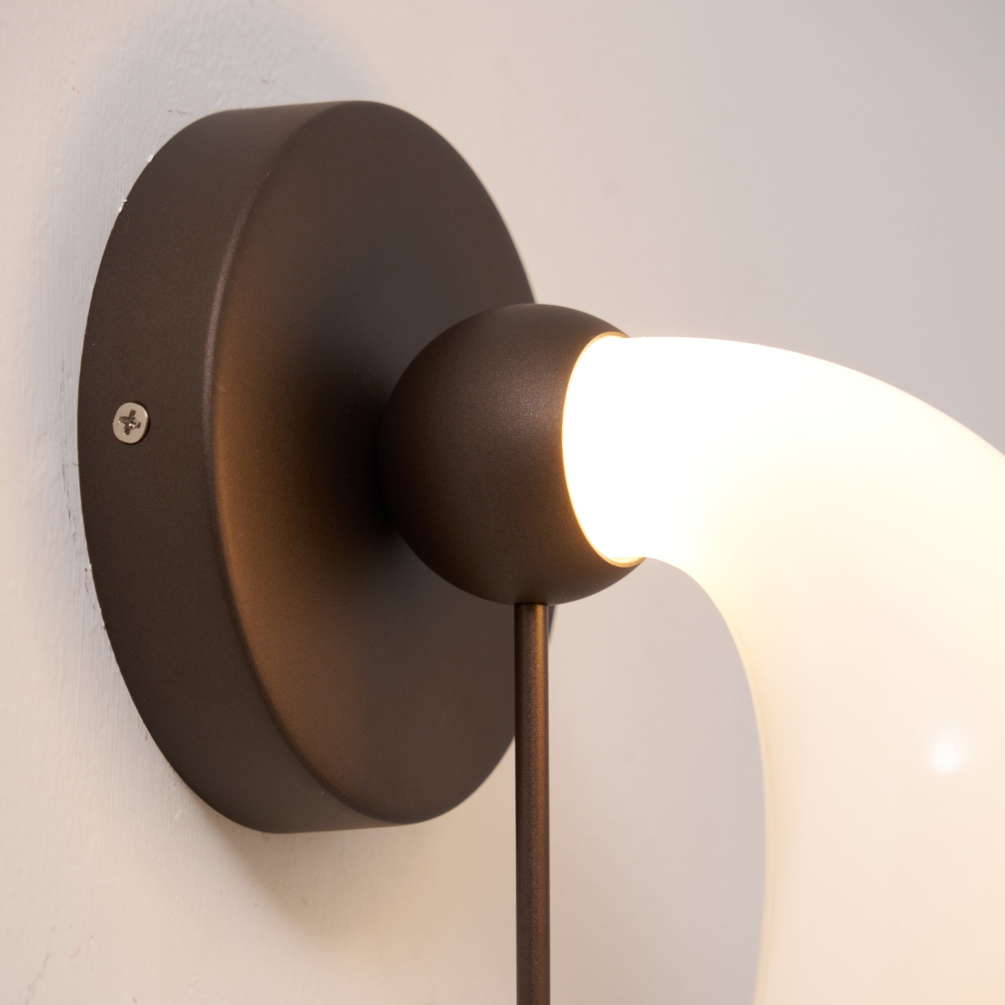 Alabris Wall Light - Letslighting