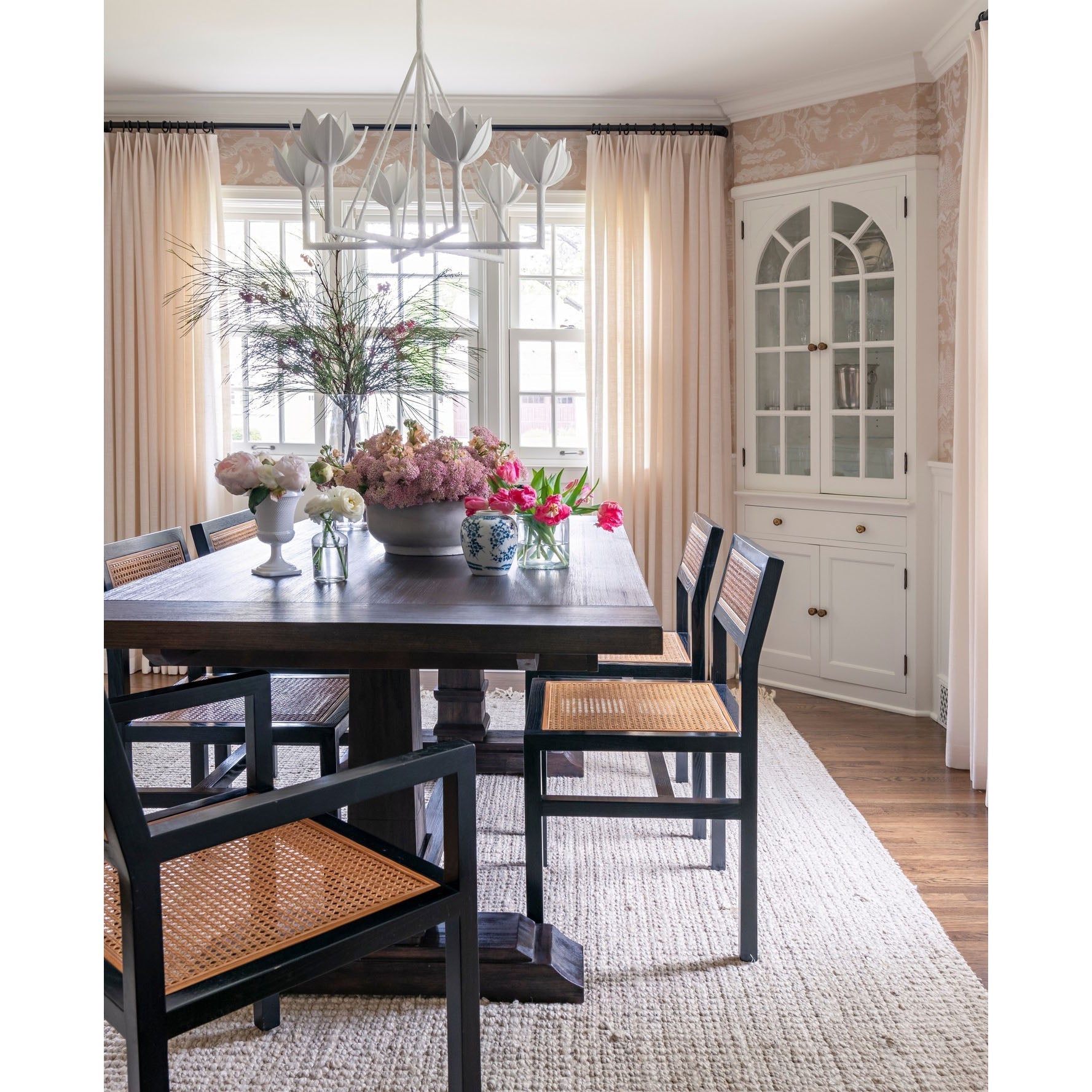 Ulmaris Floral Metal Chandelier - Letslighting