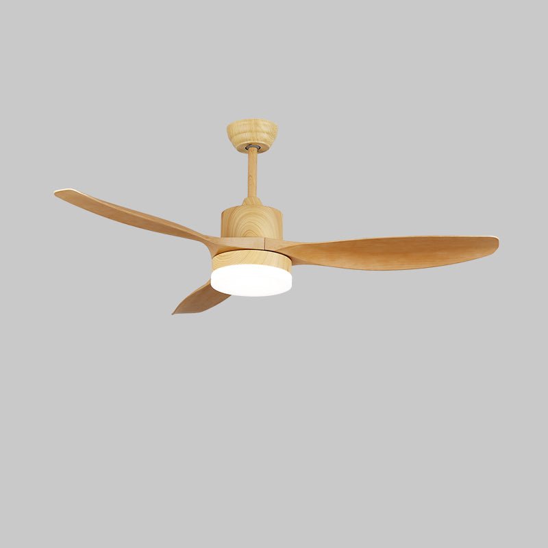 Ventilador de Techo con Luz Minimalista de Madera Arysen en una oficina comercial