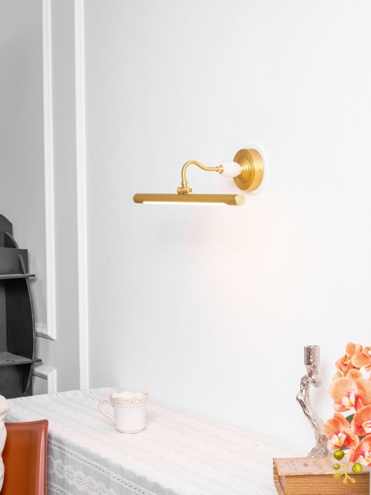 Archer Art Linear Wall Light - Letslighting
