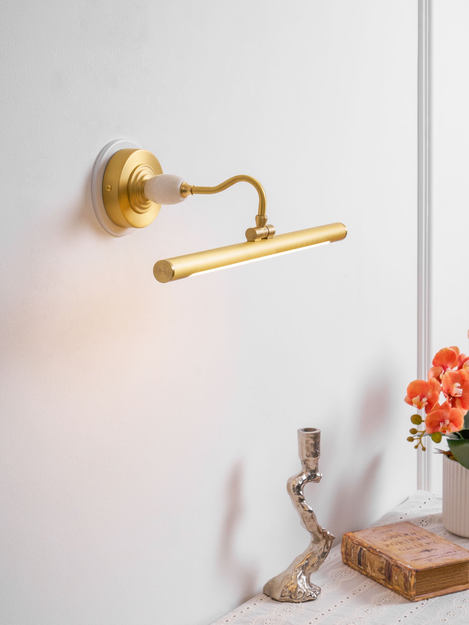 Archer Art Linear Wall Light - Letslighting