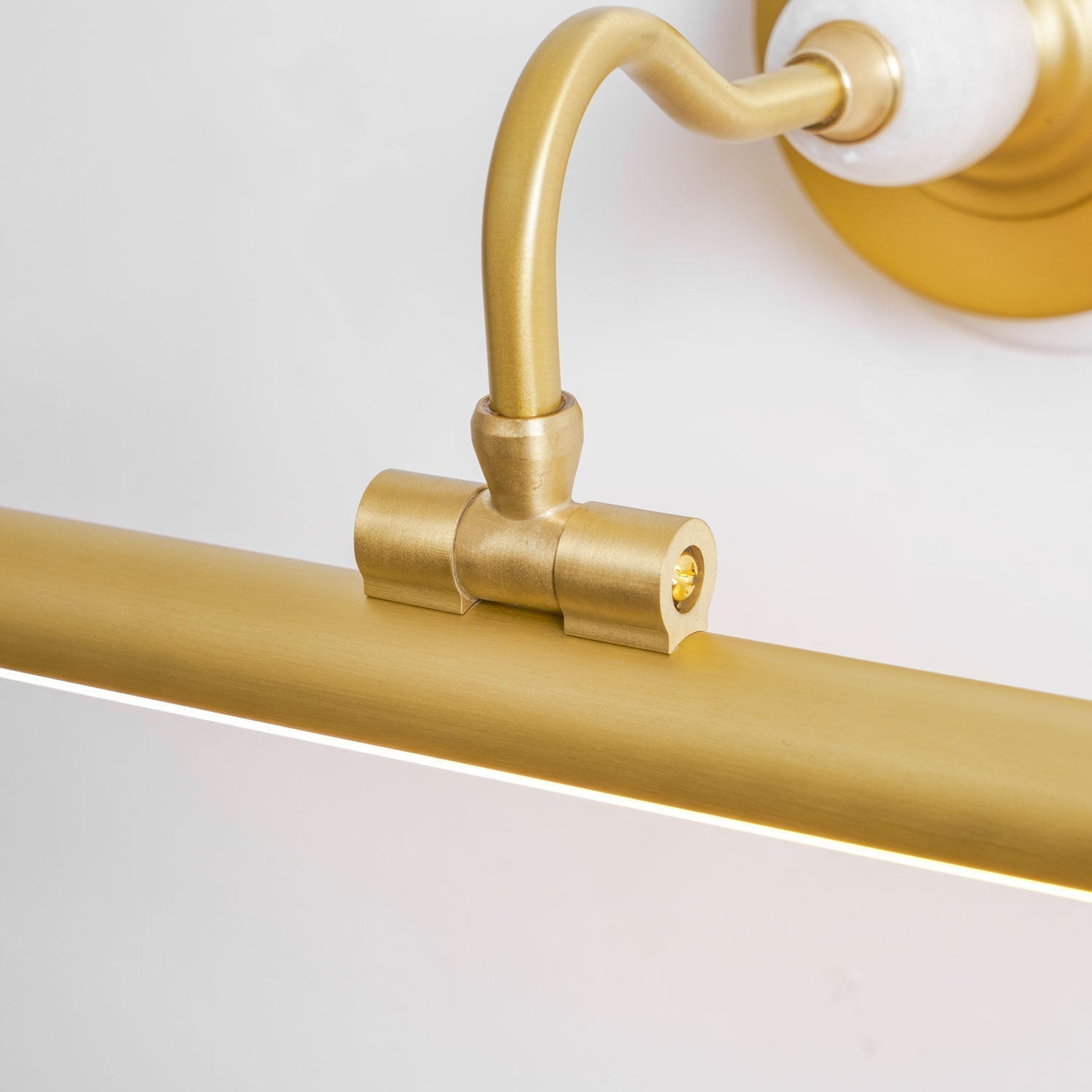 Archer Art Linear Wall Light - Letslighting