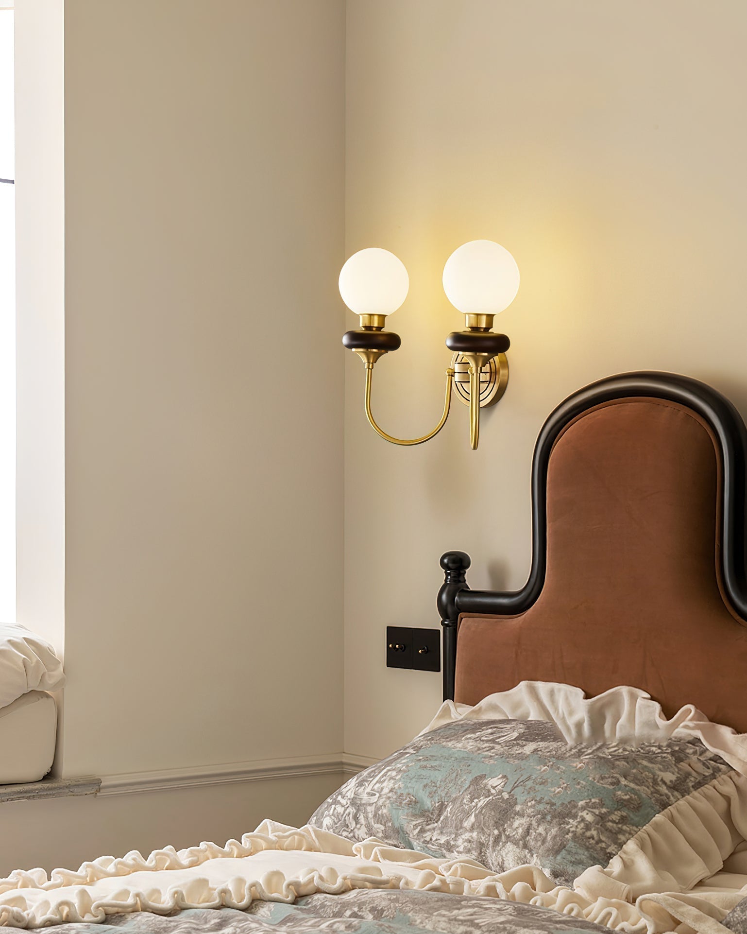 Bellevue Wall Lamp - Letslighting
