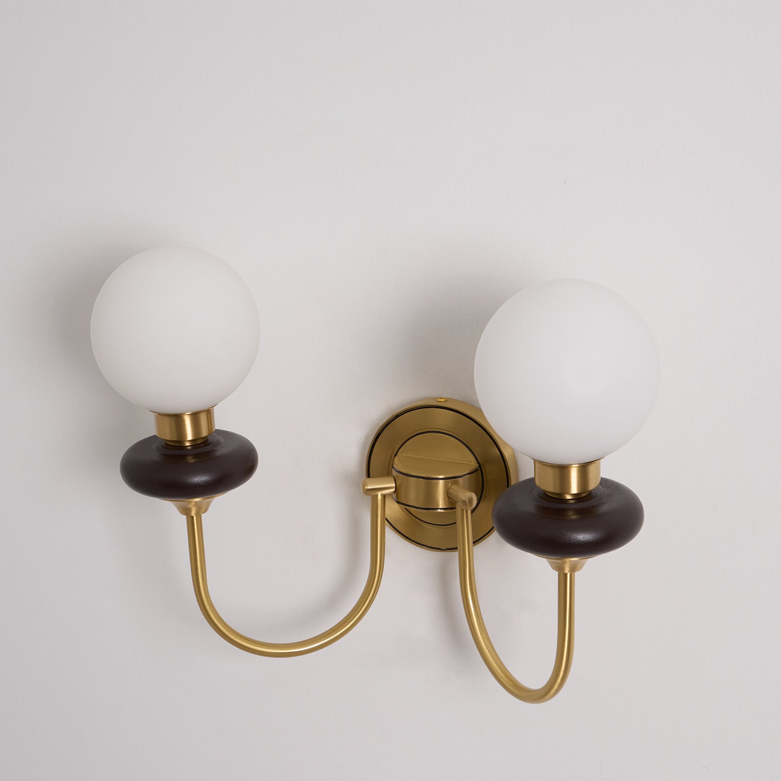 Bellevue Wall Lamp - Letslighting