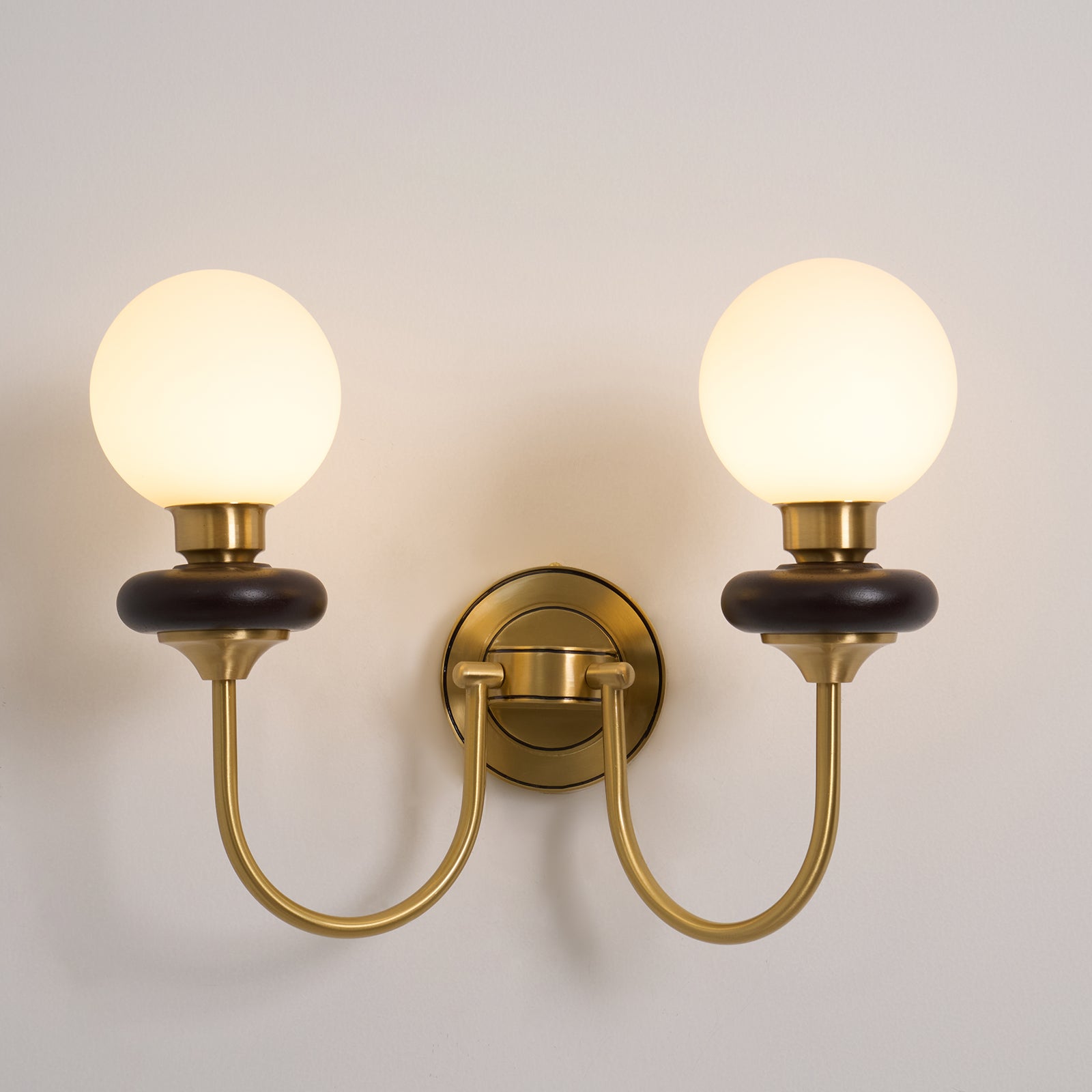 Bellevue Wall Lamp - Letslighting
