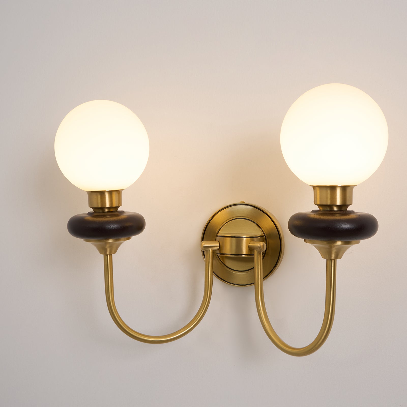 Bellevue Wall Lamp - Letslighting