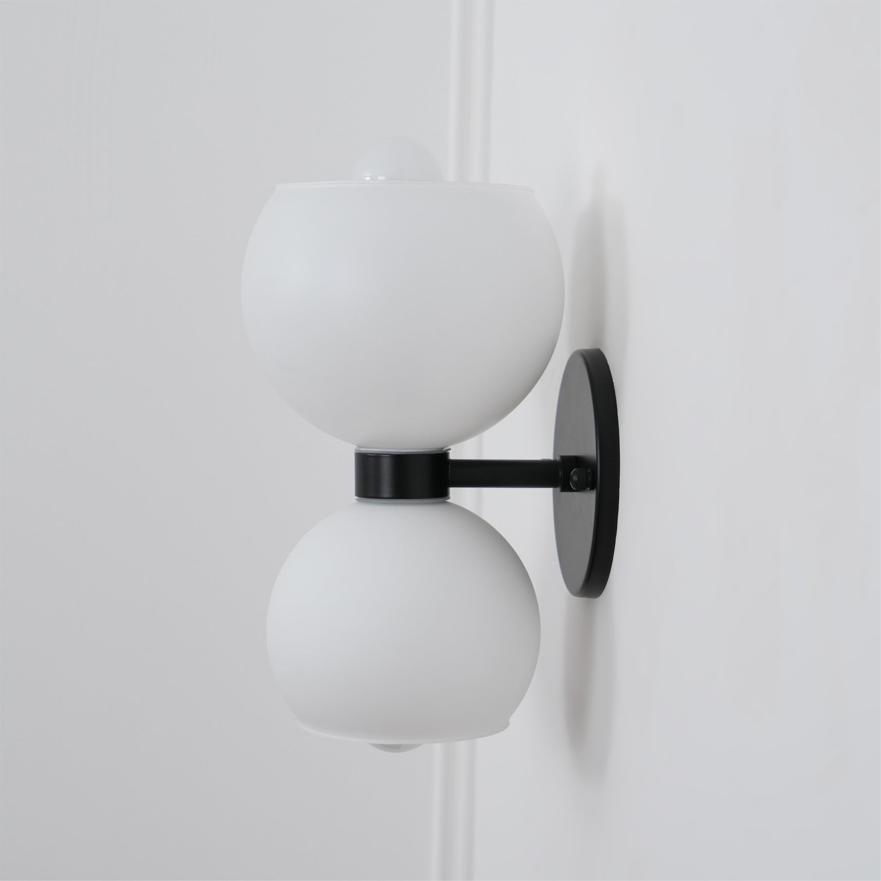 Round Pearl Sconce - Letslighting