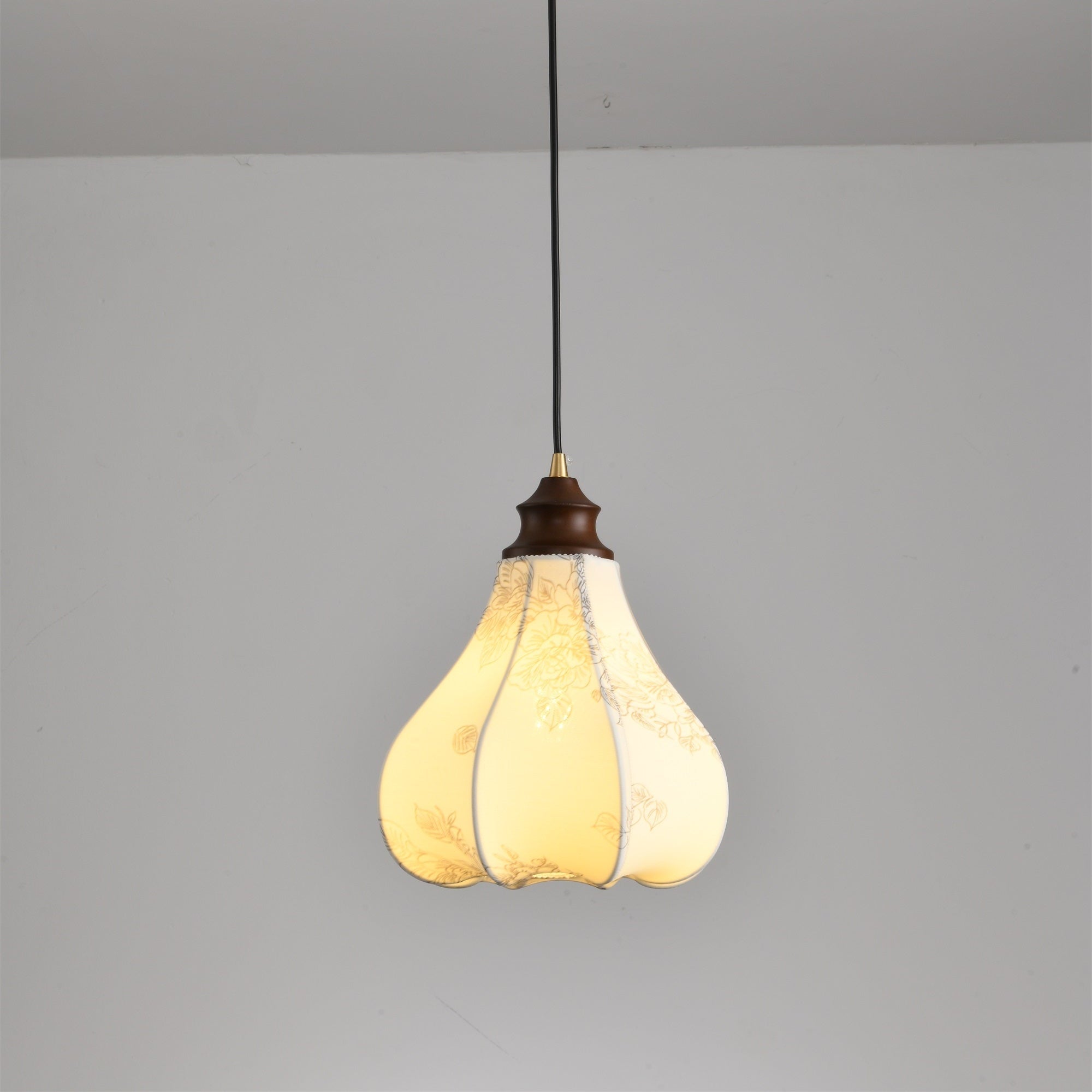 Stella Vintage Metal Pendant Lamp - Letslighting