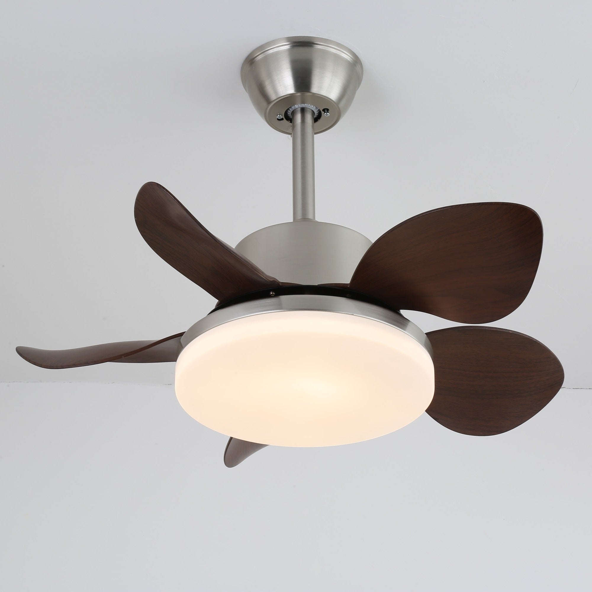 Vista superior del ventilador de techo Alenya con luz