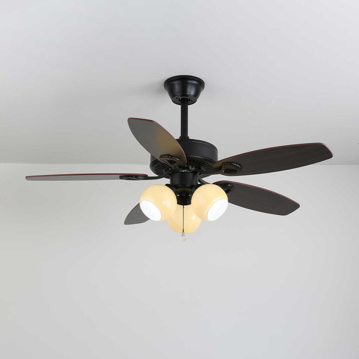 Ventilador de Techo Calviera Vintage de Madera y Cristal con Luz con pantalla blanca