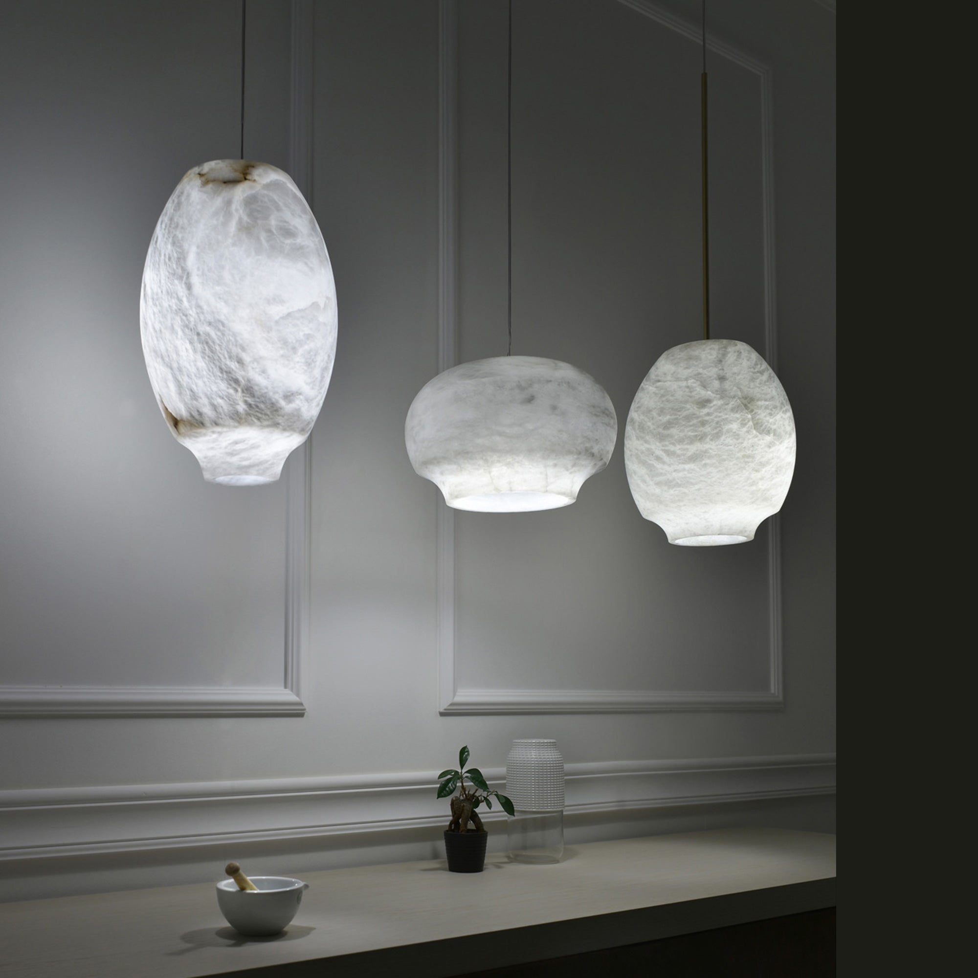 Thalia Minimalist Alabaster Pendant Light - Letslighting