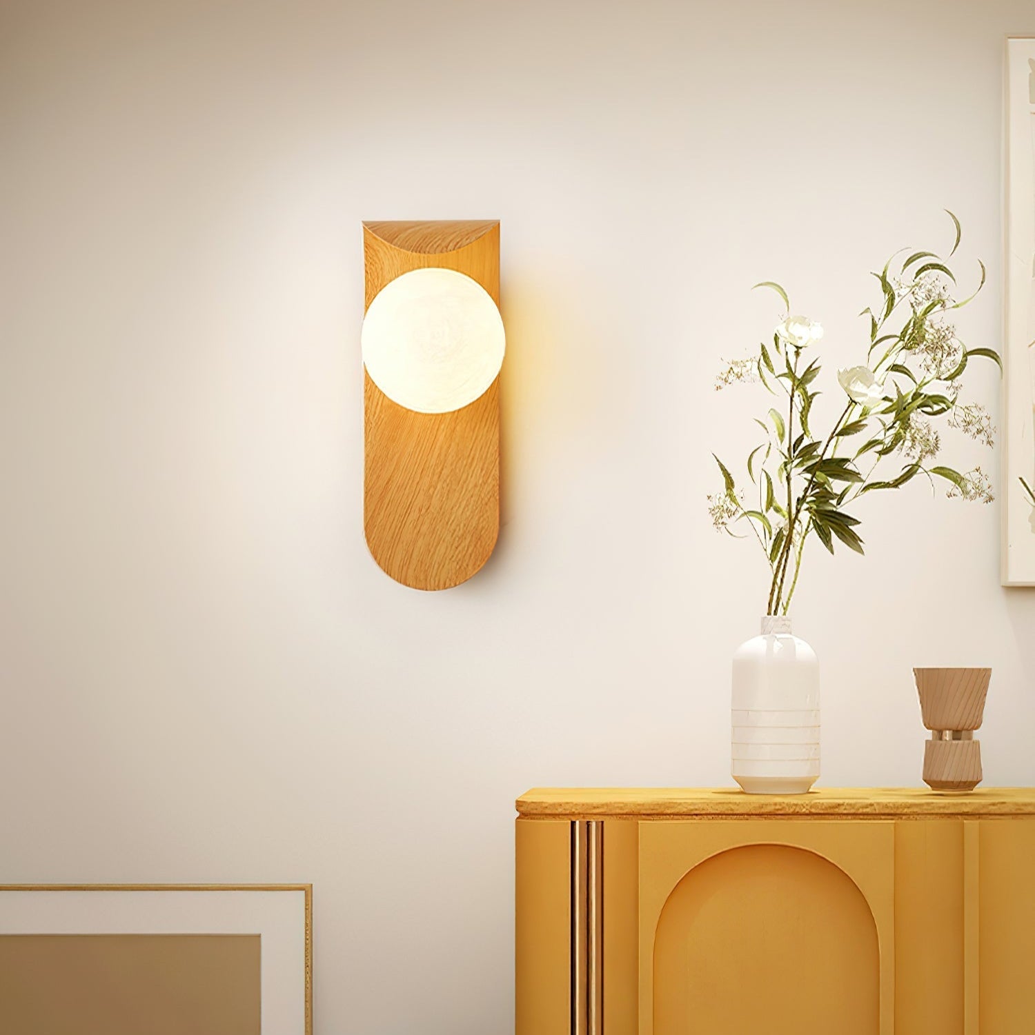 Muto Lámpara de Pared Interior de Madera / Nogal