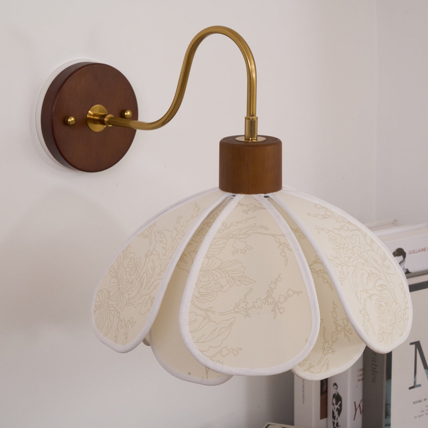 Florayne Vintage Floral Glass Wall Lamp - Letslighting
