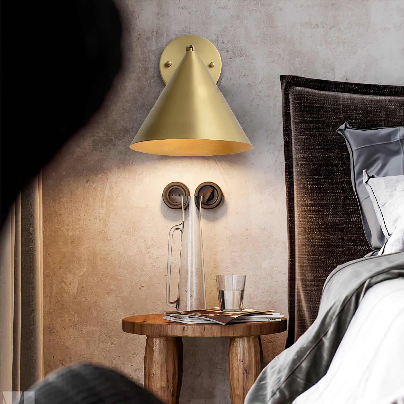Conica Brass Wall Light - Letslighting
