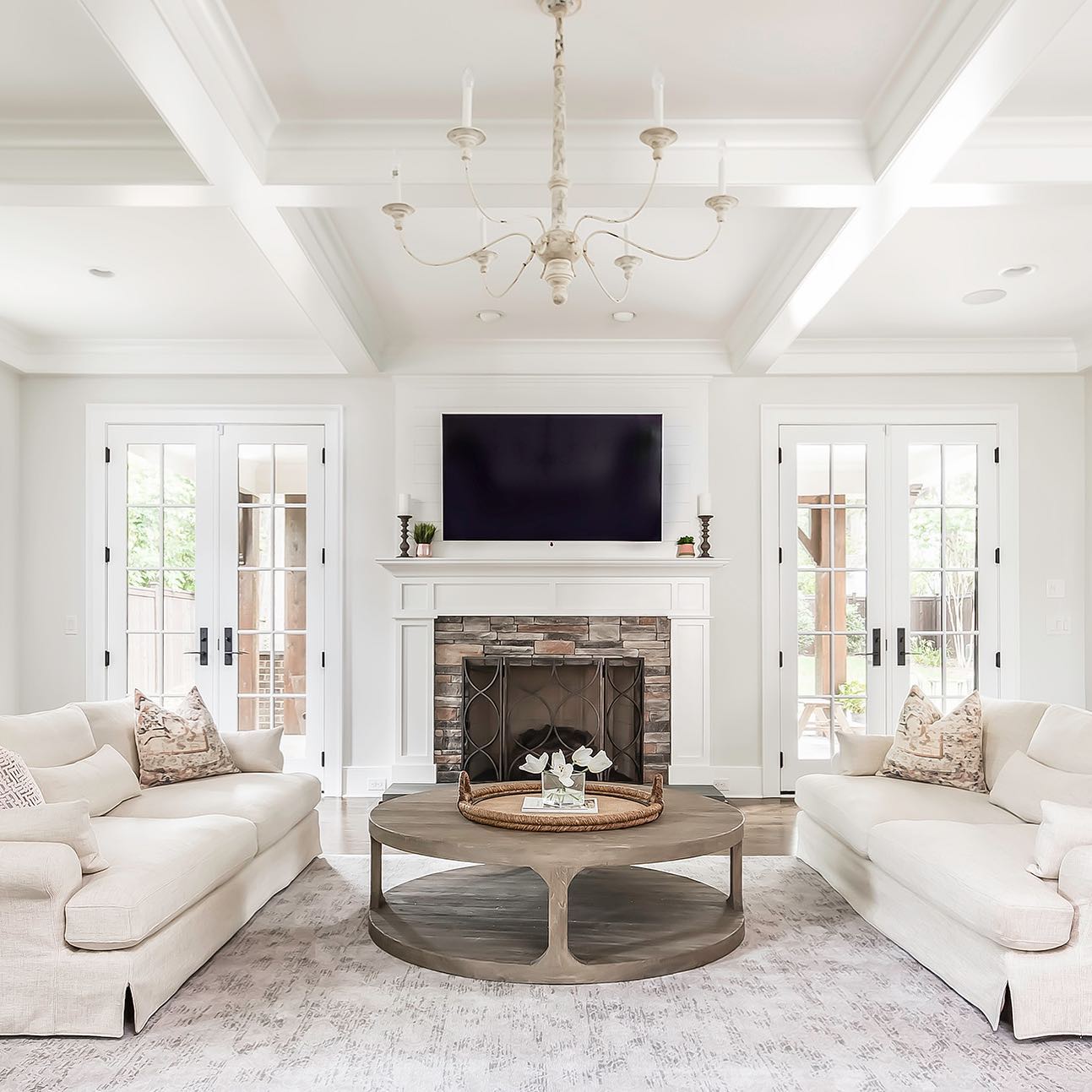 Zoliria Postmodern Luxury Old White Metal Chandelier - Lamp Copper