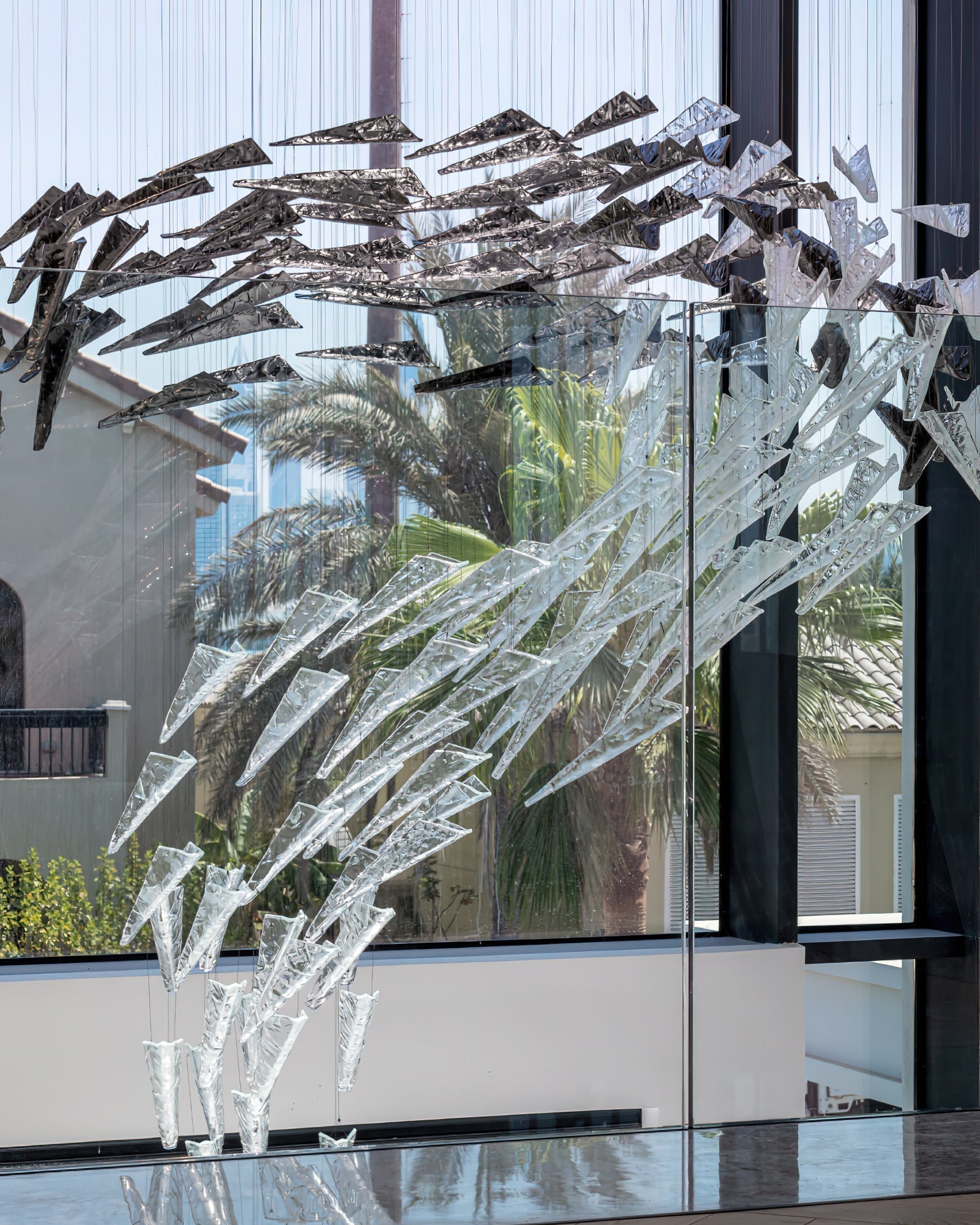 Nyvinia Glass Feather-Shape Chandelier - Letslighting