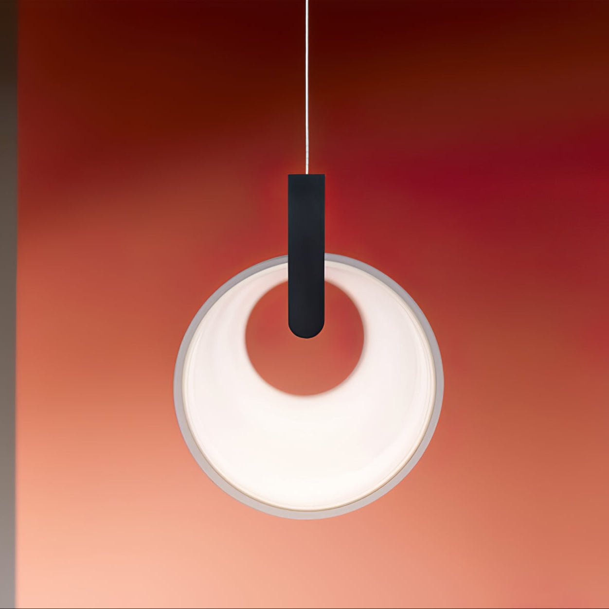 Elias Minimalist Metal Pendant Light - Letslighting