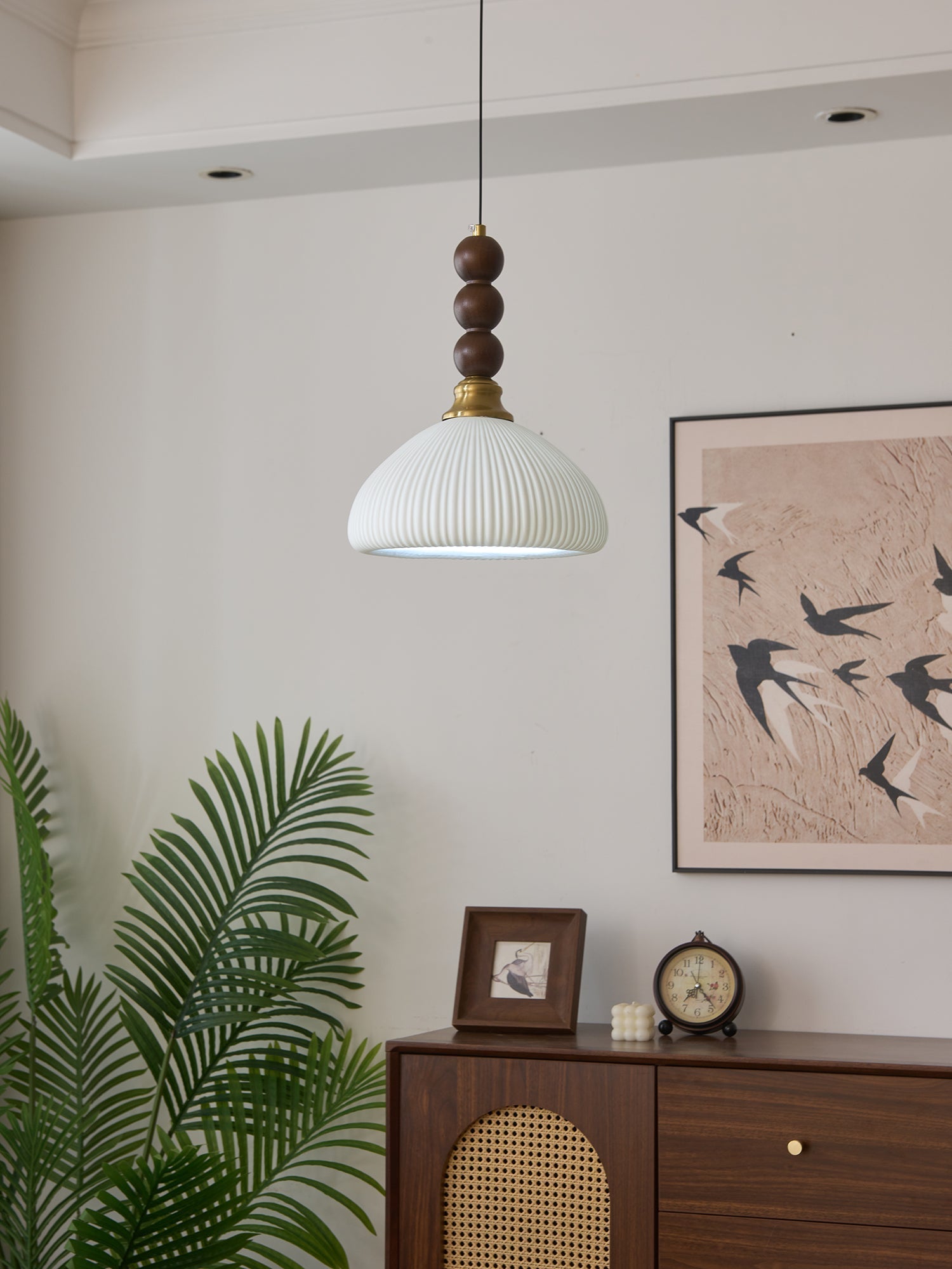 Eloria Pendant Light - Letslighting