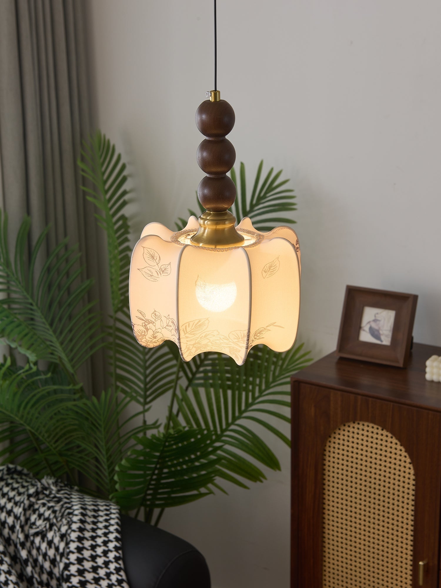 Eloria Pendant Light - Letslighting