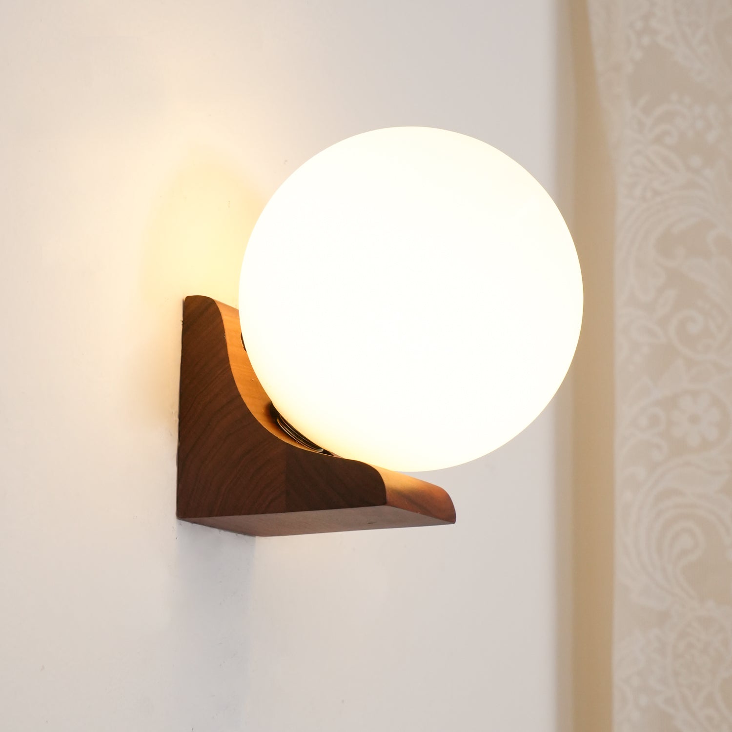 Evelyn Orb Wall Lamp - Letslighting