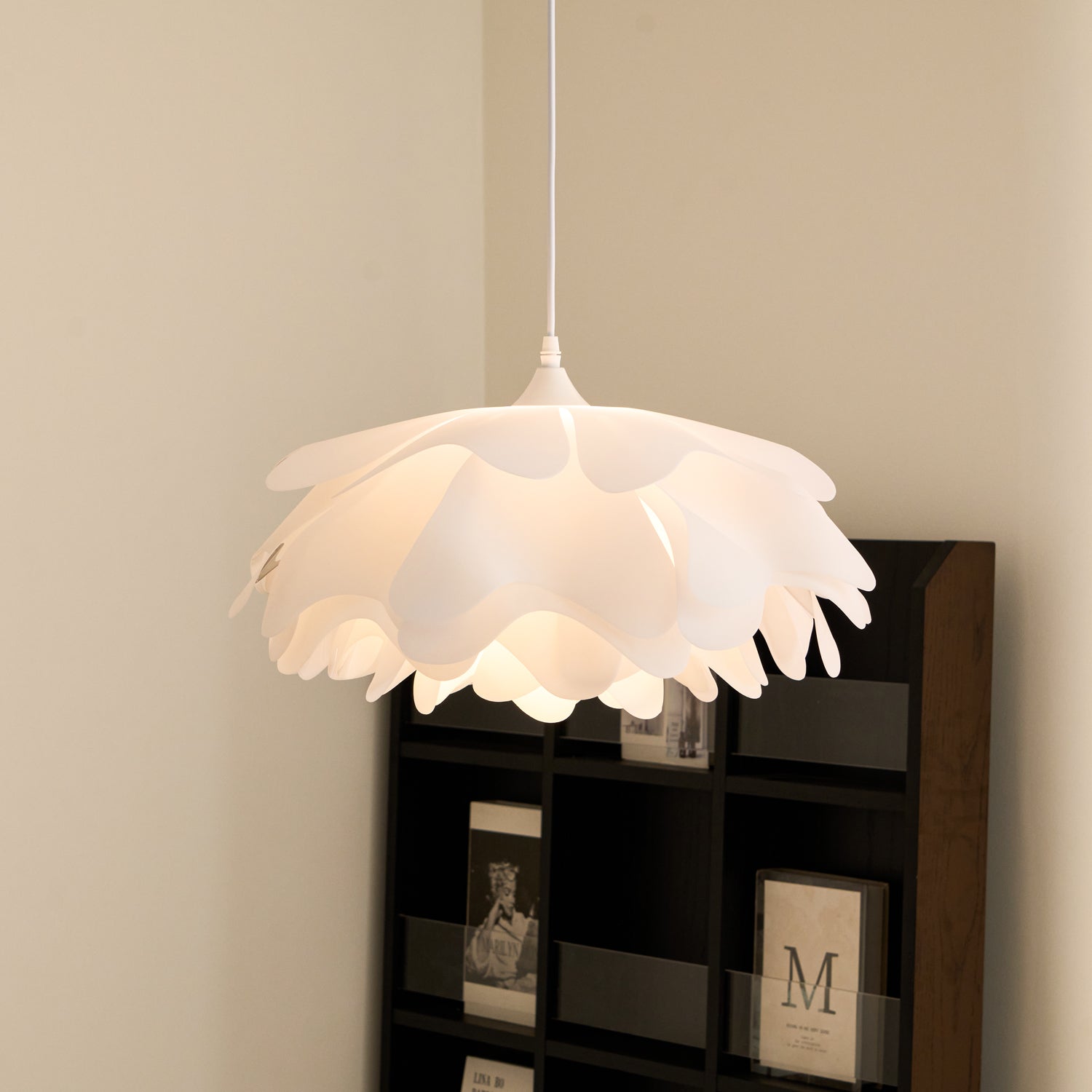 Flower Shaped White Pendant Lamp - Letslighting