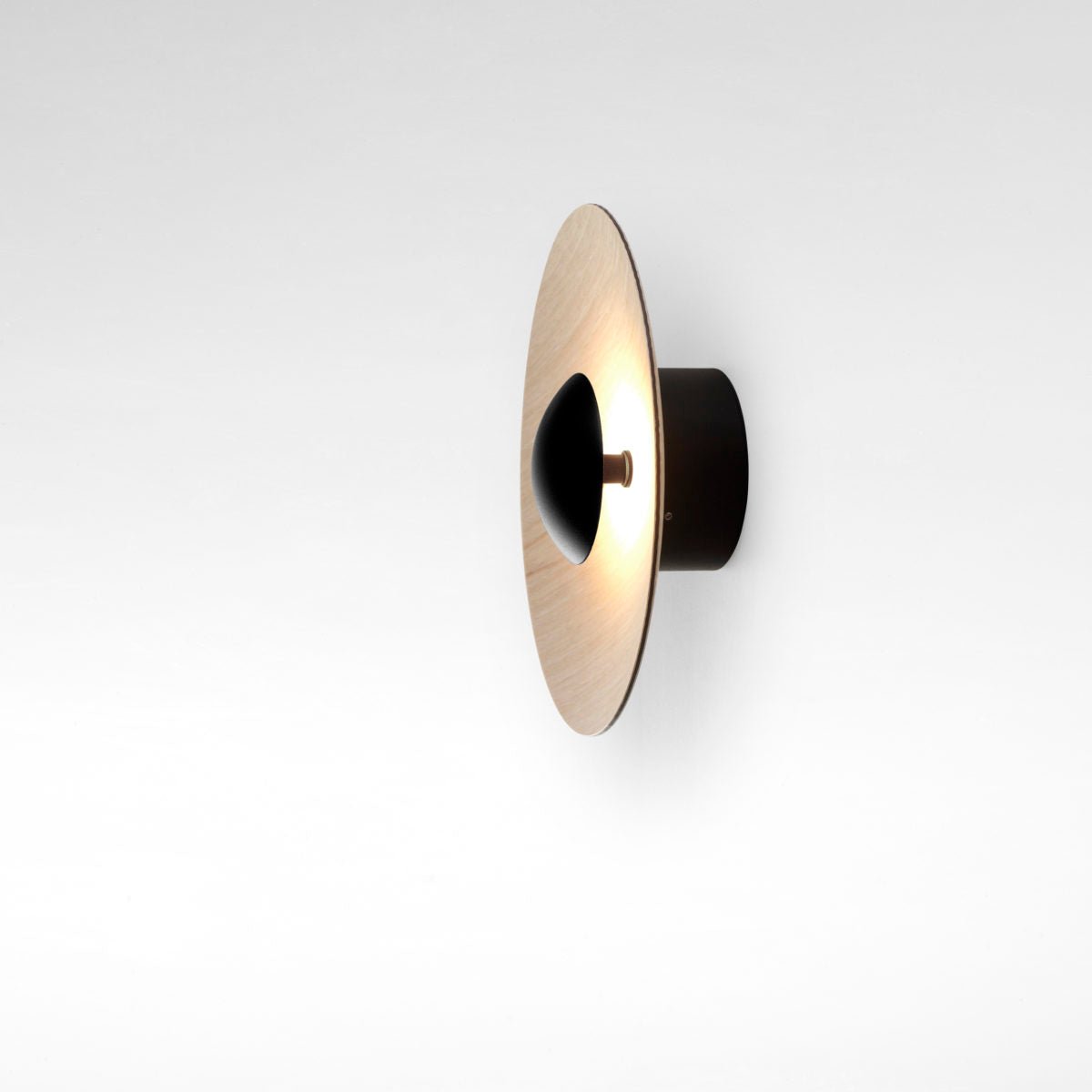 Ginger Modern Minimalist Round Metal Wall Lamp - Letslighting
