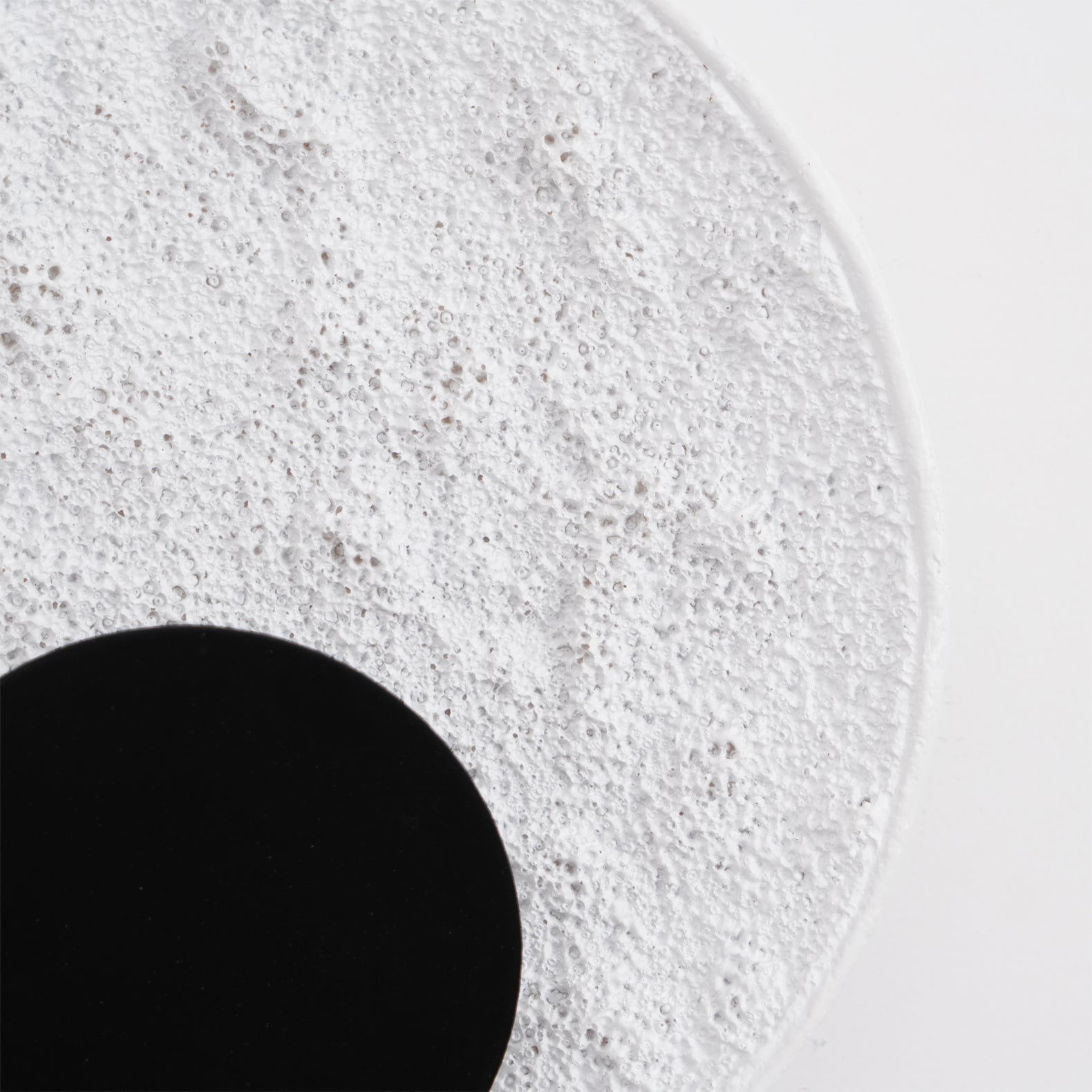 Byers Wall Lamp Round Resin
