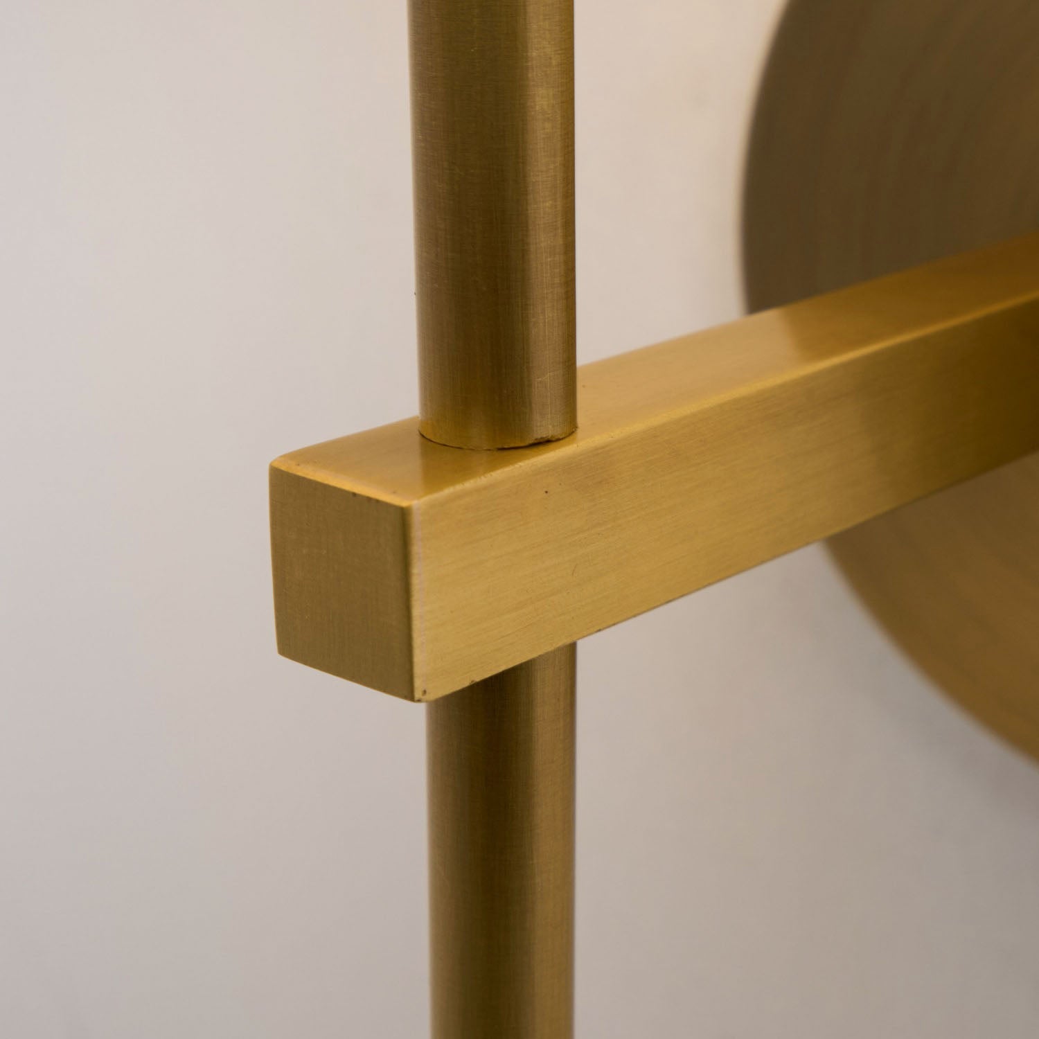 Silva Lámpara de Pared con Pantalla Cónica Blanca de Tela