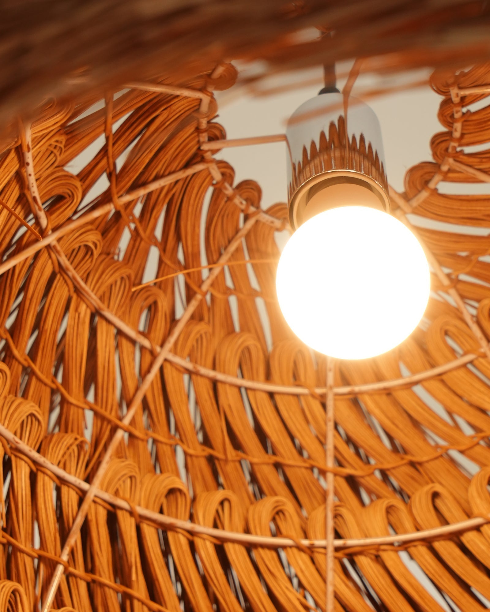 Hues Wicker Pendant Lamp - Letslighting