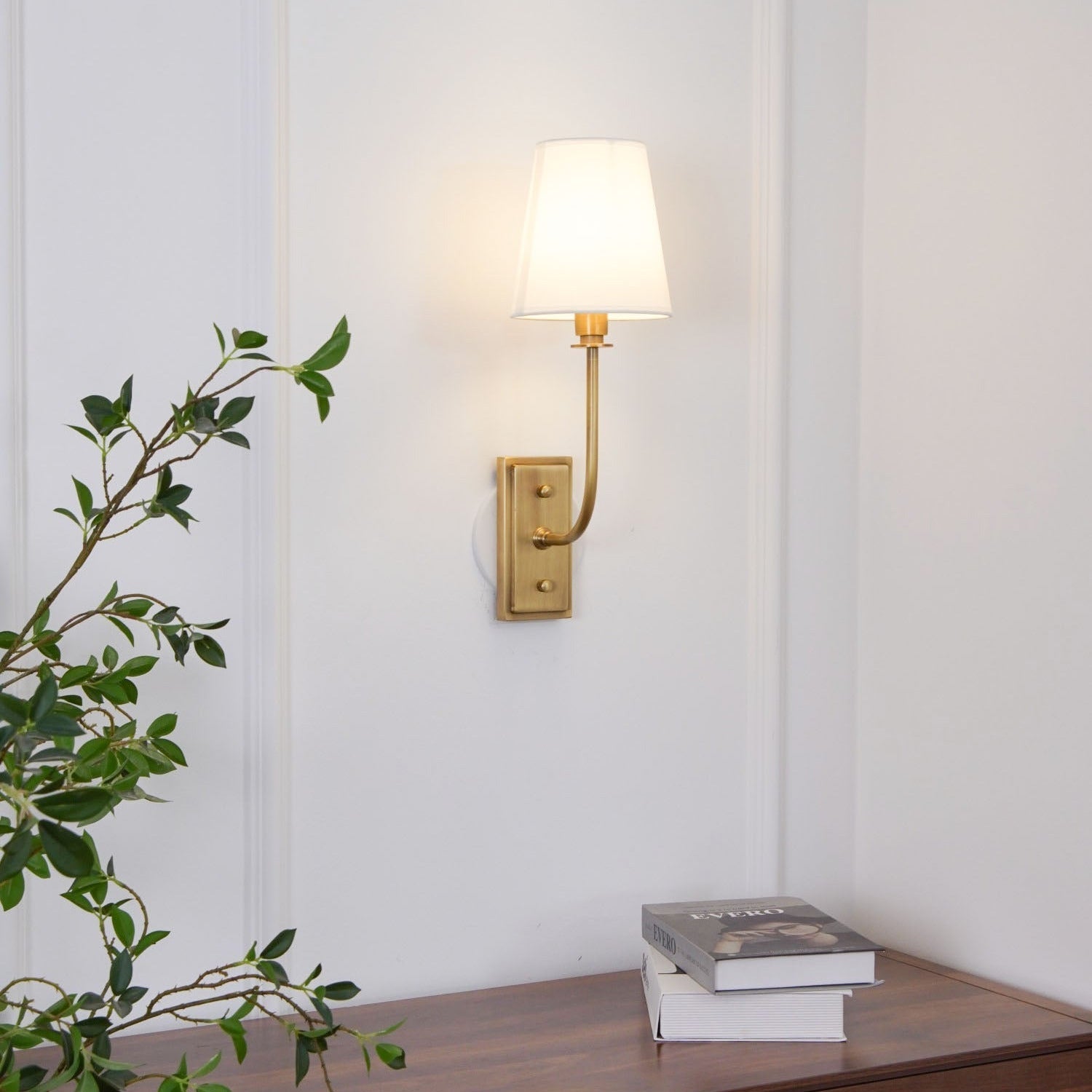 Silva Lámpara de Pared con Pantalla Cónica de Tela