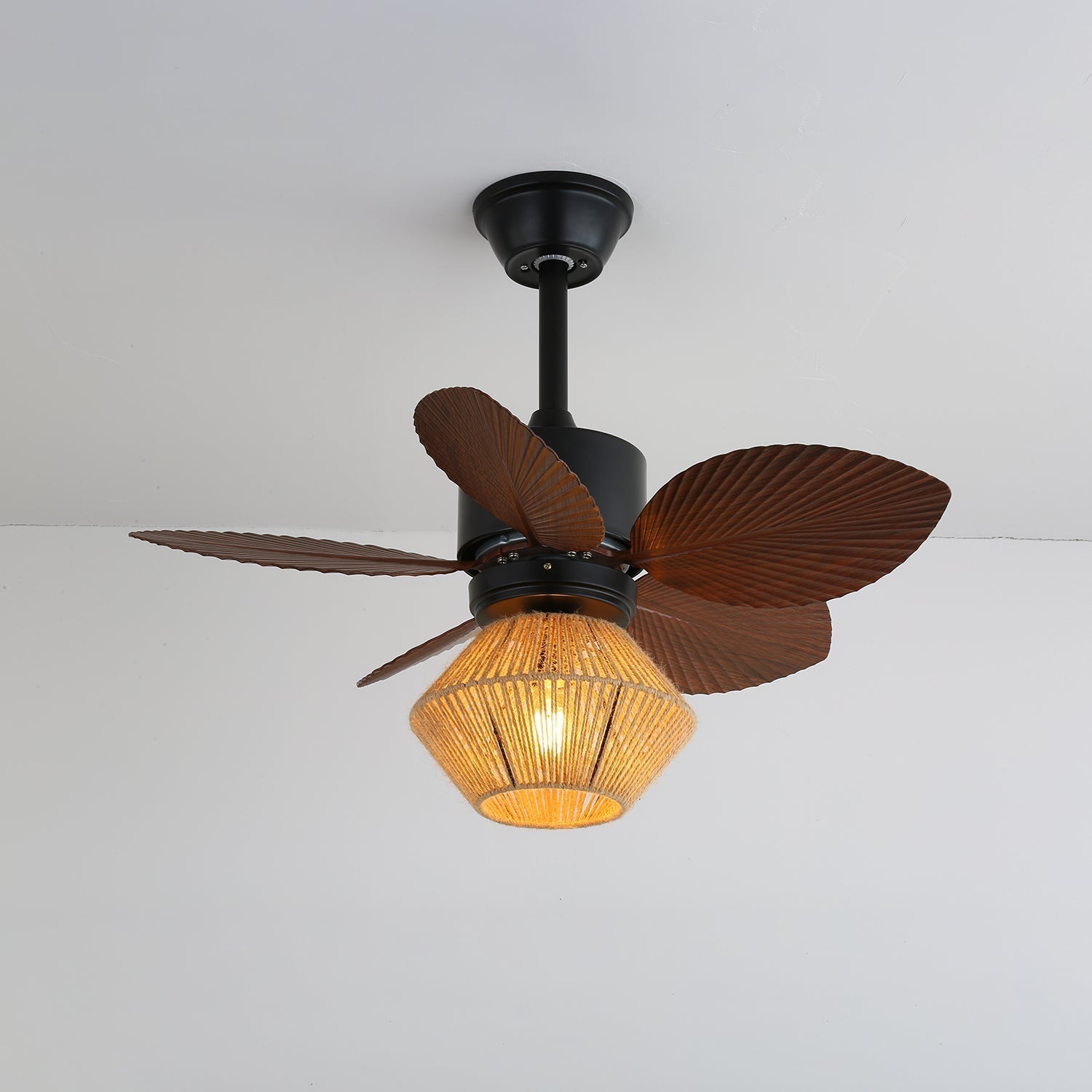 Ventilador de Techo Solaya Tropical de Ratán con Luz y mando a distancia