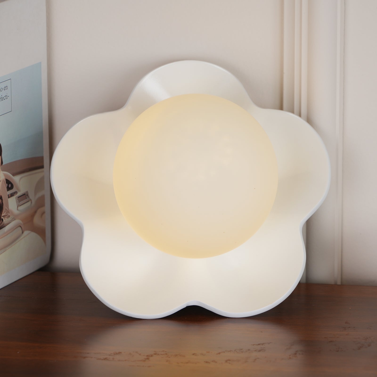 Petalia Wall Lamp - Letslighting